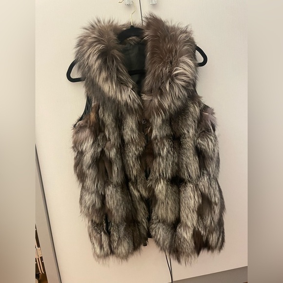 🔥SEND OFFERS🔥 Real Fur vest​​